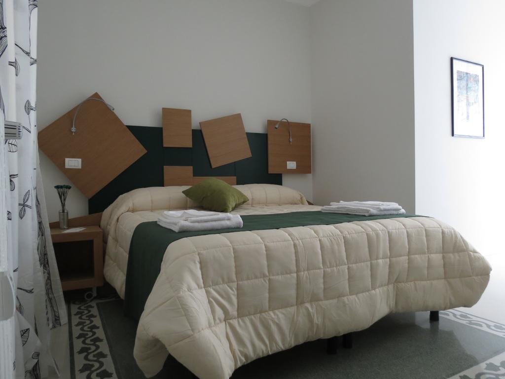Bed and Breakfast Adriano Augusto Roma Camera foto