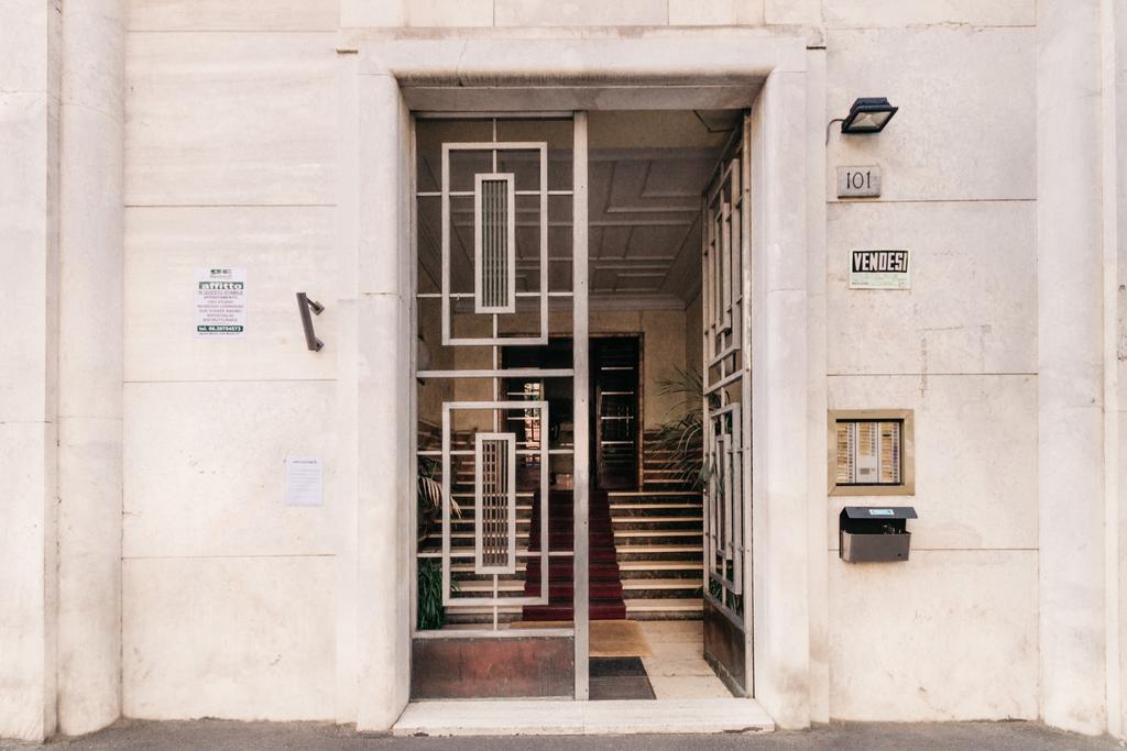 Bed and Breakfast Adriano Augusto Roma Esterno foto